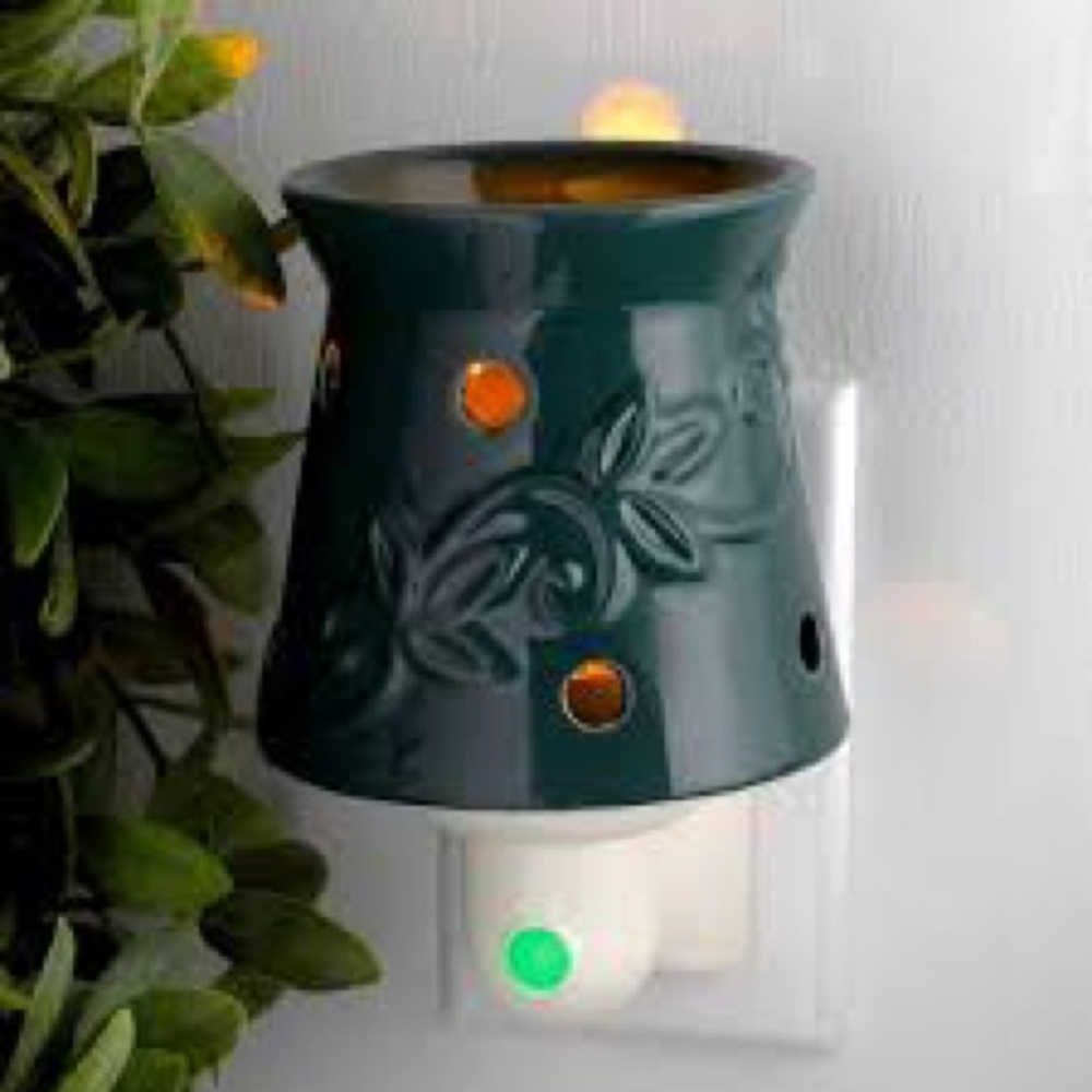 Westinghouse Night Light Wax Free Fragrance Warmer New in box
